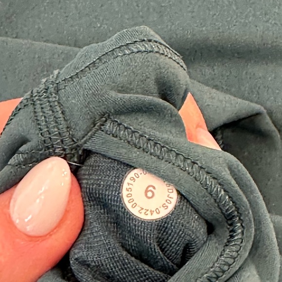 LULULEMON Wunder Train High-Rise Tight 28 - Picture 2 of 2